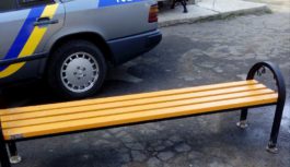 Затримано зловмисника, який поцупив лавку з парку міста Затримано зловмисника, який поцупив лавку з парку міста