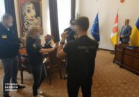 СБУ викрила посадовців Одеської міськради, які привласнили 13 мільйонів гривень на е-підручниках для школярів