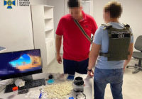 Кокаїн на 1 мільйон гривень виявила СБУ у наркокур`єра з ЄС