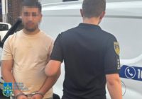 Видавав себе за працівника банку та ошукував військових