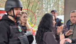 Анджеліна Джолі приїхала до Херсону