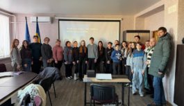 У Роздільній відбулася зустріч учнівської молоді та громадськості з представницею Пласту