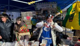 У Роздільній триває благодійний ярмарок «Україна єдина: найближчий сусід – надійне плече»