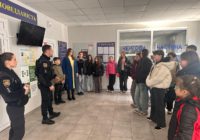 Зазирнули за лаштунки професії: як школярі з Роздільної провели екскурсію у відділку поліції