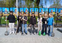 Роздільнянська молодь впорядкувала Алею Слави