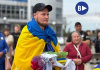 Роздільна зустріла свого Героя: Денис Усанін повернувся з ворожого полону Роздільна зустріла свого Героя: Денис Усанін повернувся з ворожого полону