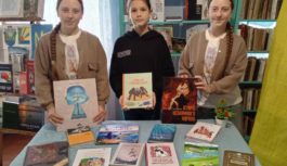 Книжкові полиці поповнилися: бібліотеки Лиманської громади отримали нові видання