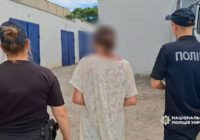 На Одещині поліцейські затримали 36-річну жінку за катування малолітнього сина