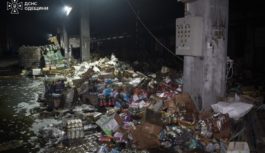 Вночі Одещина знову зазнала російської атаки: горіли склади магазину «Сільпо»