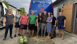 Від поля — на передову: як кавуни з Роздільнянщини стали частинкою домашнього тепла для захисників