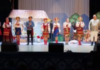 У Роздільнянському палаці культури показали виставу «На перші гулі»